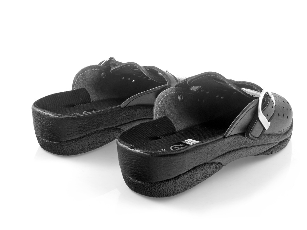 Klapki damskie medyczne Czarne